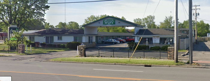 Currys Inn (Currys Motel) - Web Listing (newer photo)